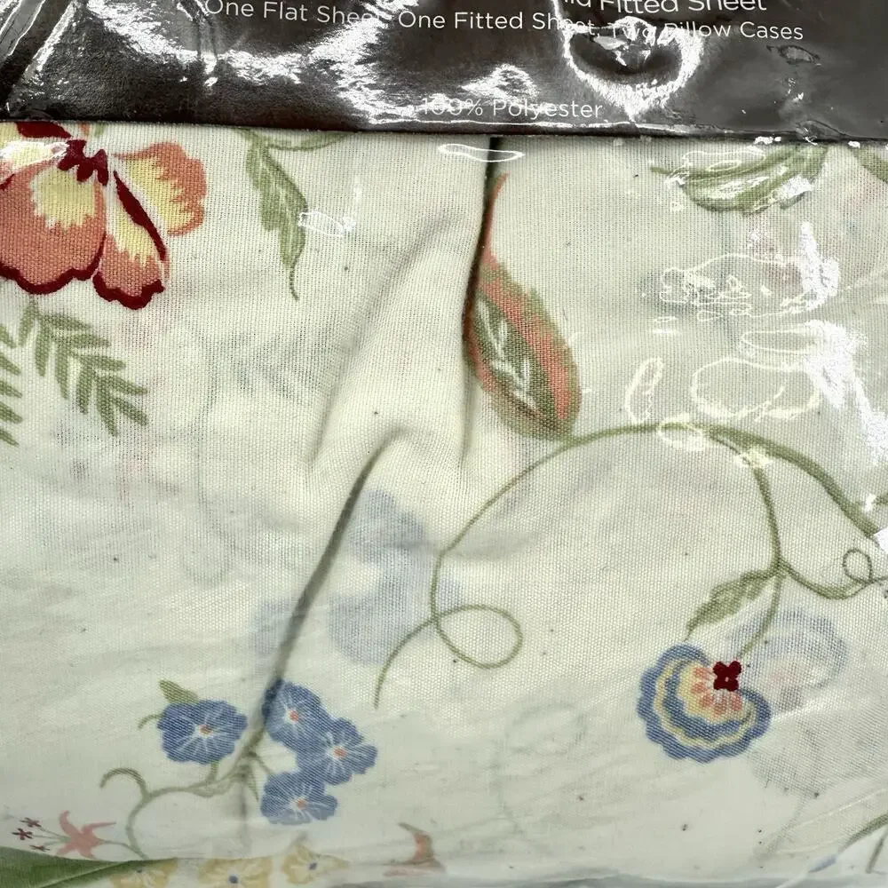 Comfort Bay Luxuriously Soft Full Sheet Set Country Floral Retro Print Polyester